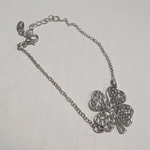 Clover Pendant Bracelet - Silver